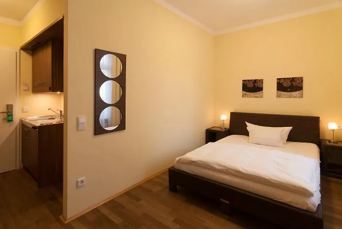 Guesthouse Heidelberg Hotel 3*