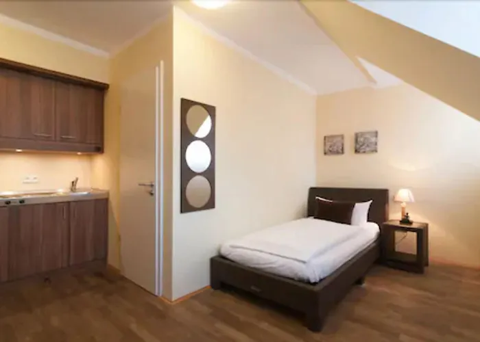 Guesthouse Heidelberg Hotel 3*